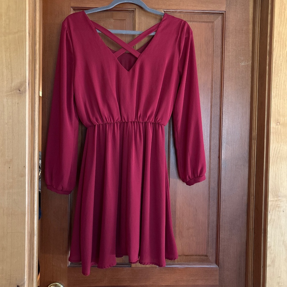 Criss-cross back long sleeve burgundy swing dress